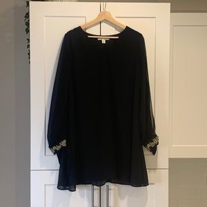 Miami Black Dress with Split Sleeves with Gold Embroidery M